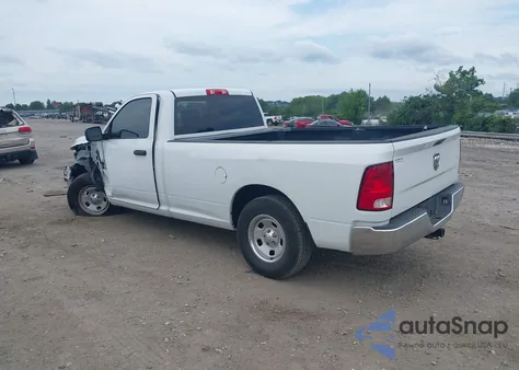 2016 Ram 1500 Tradesman из США, поврежденный, VIN 3C6JR6DT6GG285396